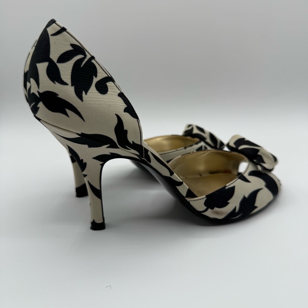 Anne Klein Peep Toe Rosette Heels Black Cream Floral Elegant Pumps Size 7 - Picture 8 of 16